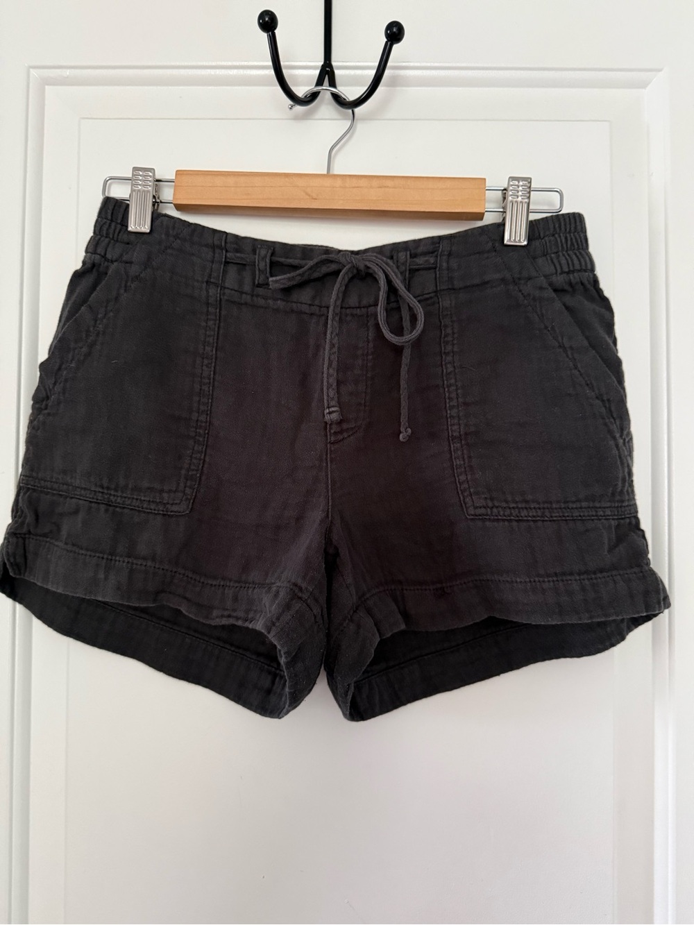 Old Navy Black Drawstring Athletic Shorts